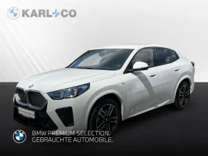 BMW iX2 xDrive 30 M Sport AHK ACC HUD H&K AD. LED