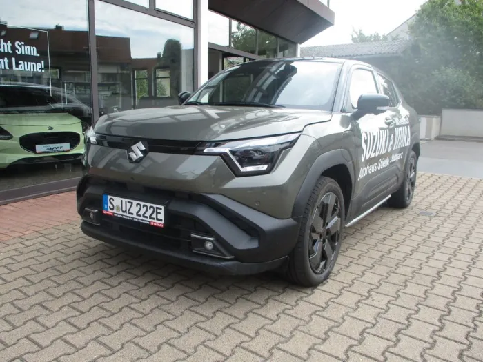 Suzuki e Vitara 128 kW eAxle Comfort+