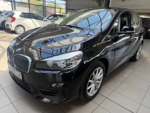 BMW Active Tourer 225 xe*Automatik*SHZ* Plug in