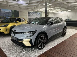 Renault Megane E-TECH Iconic EV60 MATRIX H&K 360° WP 