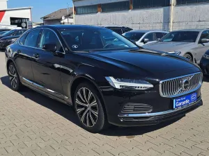 Volvo S90 Ultimate Bright Recharge Plug-In Hybrid AWD