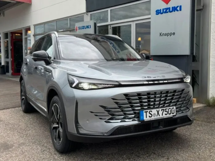 BAIC Beijing X75