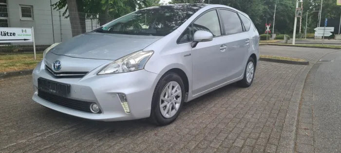 Toyota Prius+ 1.8 Hybrid Life 7. Sitze Panoramadach