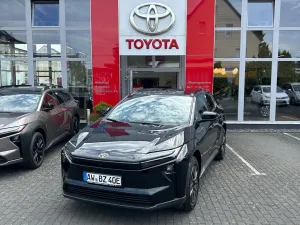 Toyota bZ4X FWD Teamplayer