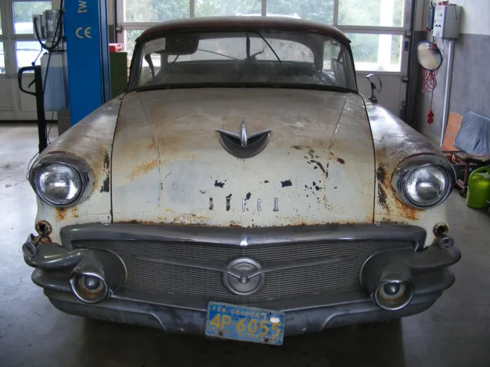 Buick Special 4-Door Hardtop 5.3 V8