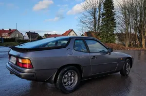 Porsche 924 Targa