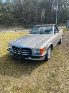 Mercedes-Benz SL 560