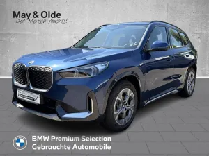 BMW iX1 xDrive 30e HUD el. AHK harman/kardon Memory 