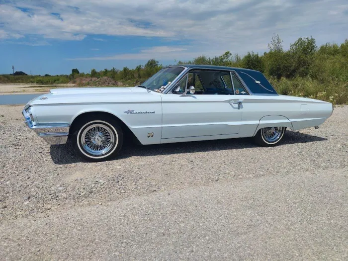 Ford Thunderbird Landau 1964
