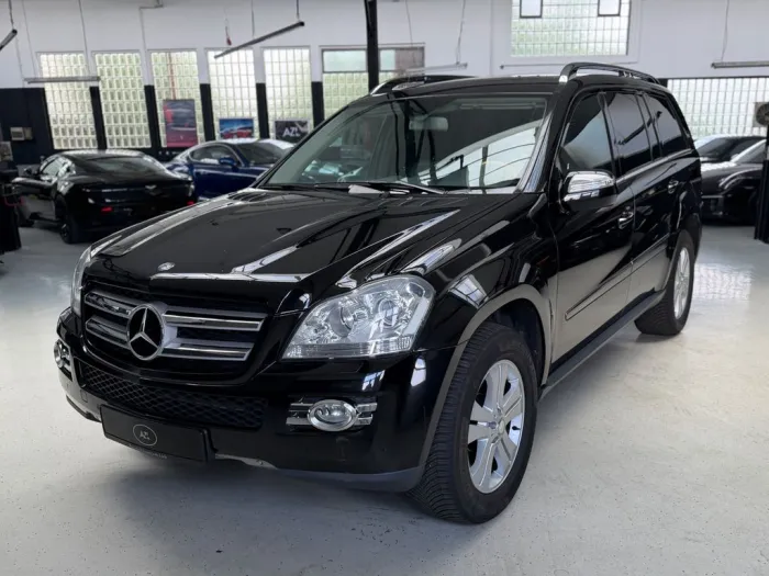 Mercedes-Benz GL 320 CDI/4MATIC/7-SITZ/STHZ/RFK/AHK/XENON/PANO