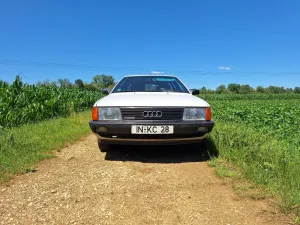 Audi 100 Avant 2,3 quattro 5-Zylinder C3 Typ44 1.Hand