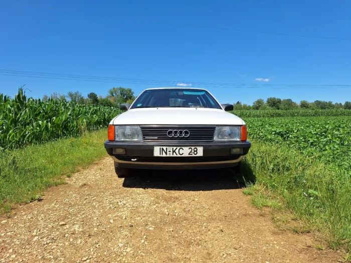 Audi 100 Avant 2,3 quattro 5-Zylinder C3 Typ44 1.Hand