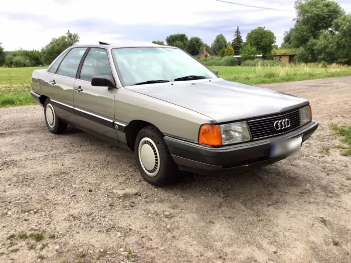 Audi 100 C3 Typ44, Oldtimer H-Zulassung, t...
