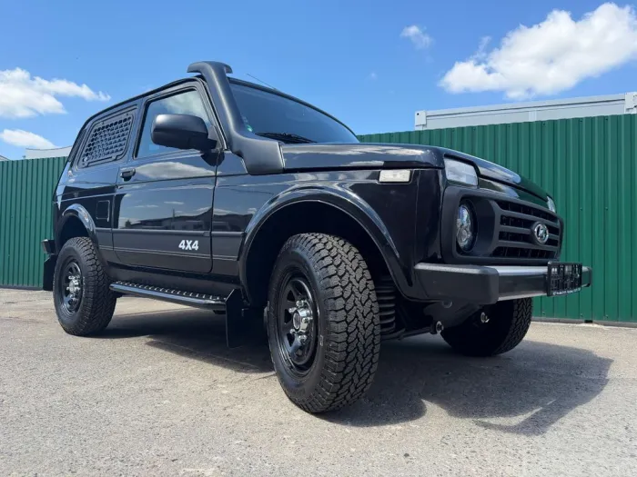 Lada NEUE VIP-2-AUSST.! Niva LEGEND 
