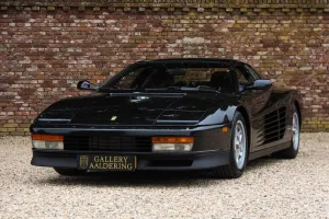 Ferrari Testarossa 