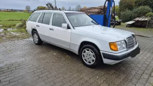 Mercedes-Benz Mercedes w124 t 200 mit TÜV 3/27