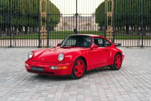 Porsche 964 Turbo 3.3L - Guards Red, 66 000 km, serviced