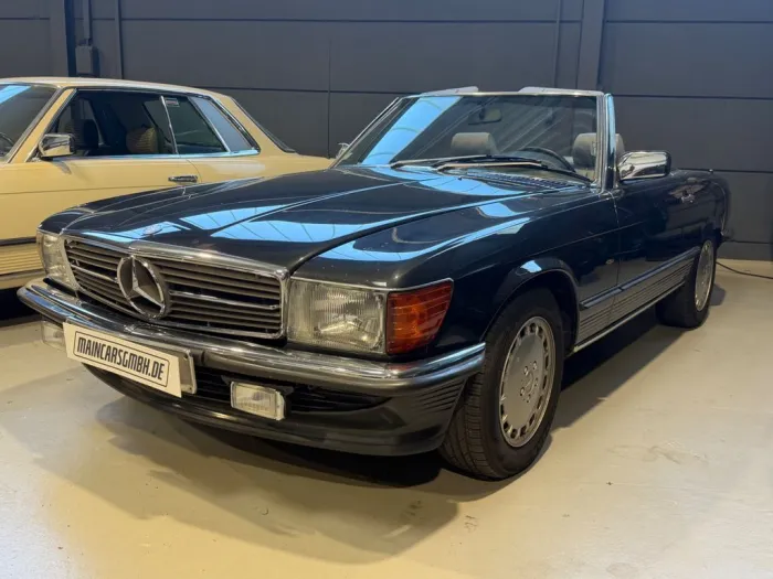 Mercedes-Benz SL 560