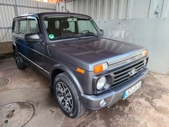 Lada Niva Urban 5-Türer Klima Scheckheft 1. Hand