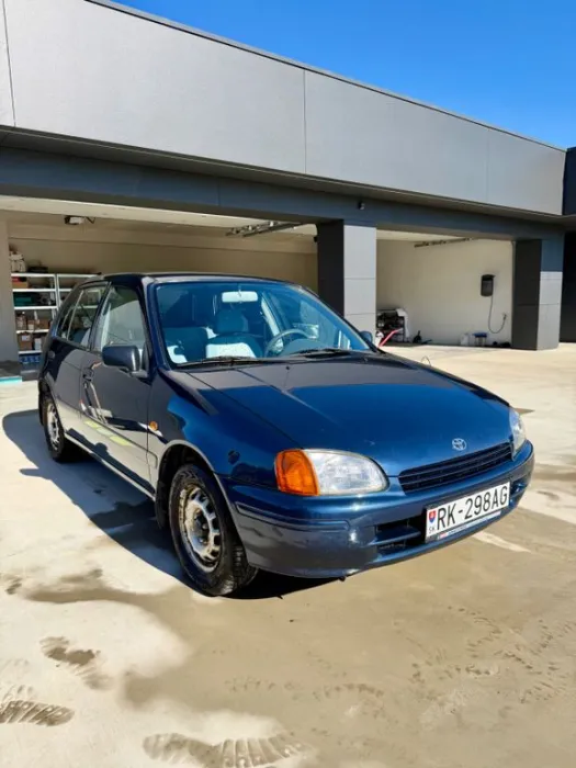 Toyota Starlet 1.3 -