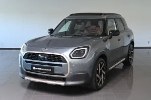 MINI Countryman C (Cooper) Favoured Trim Pano ACC 19