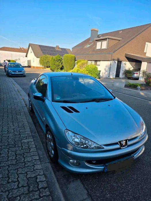 Peugeot 206 CC (Coupé-Cabriolet)
