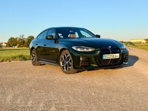 BMW i4 eDrive40 - M Sport DAP PAP HK Garantie 04/27