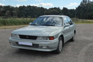 Mitsubishi Galant E33A 2000 GLSi 1992