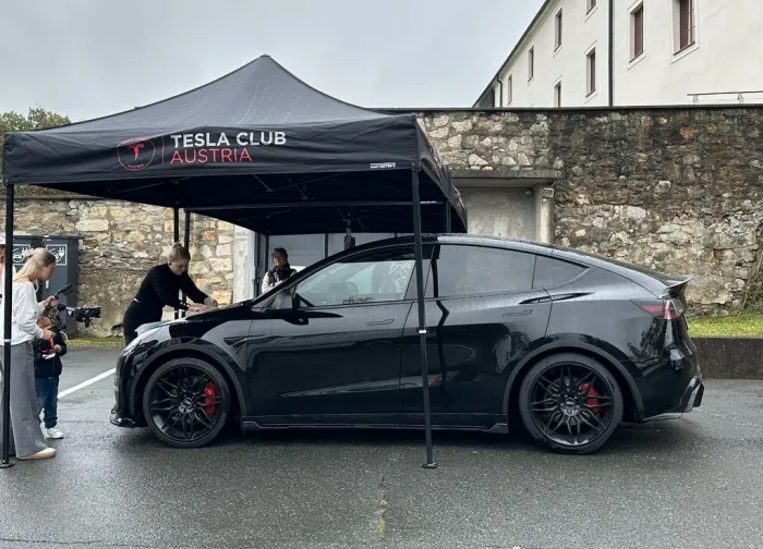 Tesla Model Y Perf. EVM Edition 1of12 NP: 74.609