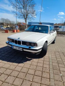 BMW 525