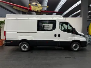 Iveco Daily 35S14 CRV DoKa 7-Sitzer / Kasten NEW MODEL