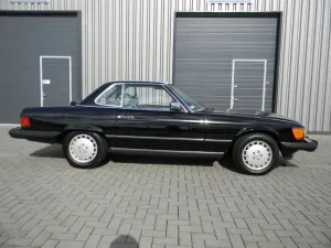 Mercedes-Benz Mercedes 560 SL (R107)