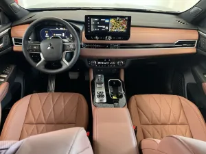 Mitsubishi Outlander 2.4 Plug-in-Hybrid Diamant TOP Luxury 