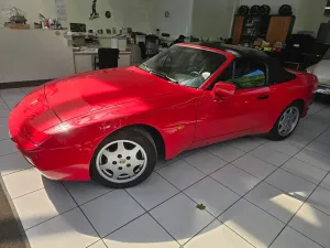 Porsche 944