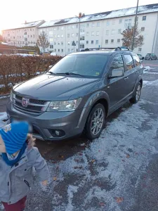 Fiat Freemont 4x4  Geräumiger Familien-SU...