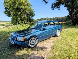 Mercedes-Benz E 250 D S124 Kombi TÜV Neu