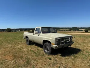 Chevrolet Chevy Pickup / K30 / V8 6.2 Diesel / unver...