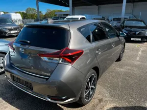 Toyota Auris Hybrid Edition-S