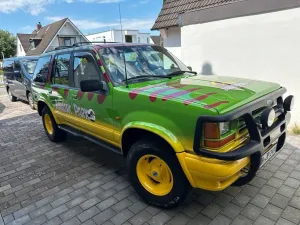 Ford Explorer Jurassic Park