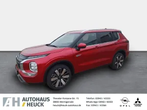 Mitsubishi Outlander PHEV Intro Edition Digitales Cockpit N