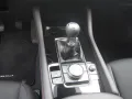 Mazda 3 2.5L e-SKYACTIV G 140ps Homura / Head-Up Displ