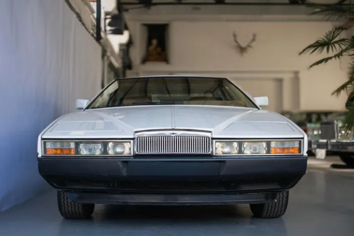Aston Martin Lagonda