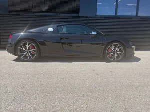 Audi R8 Coupe 5.2 FSI RWD performance-NEUZUSTAND!!!