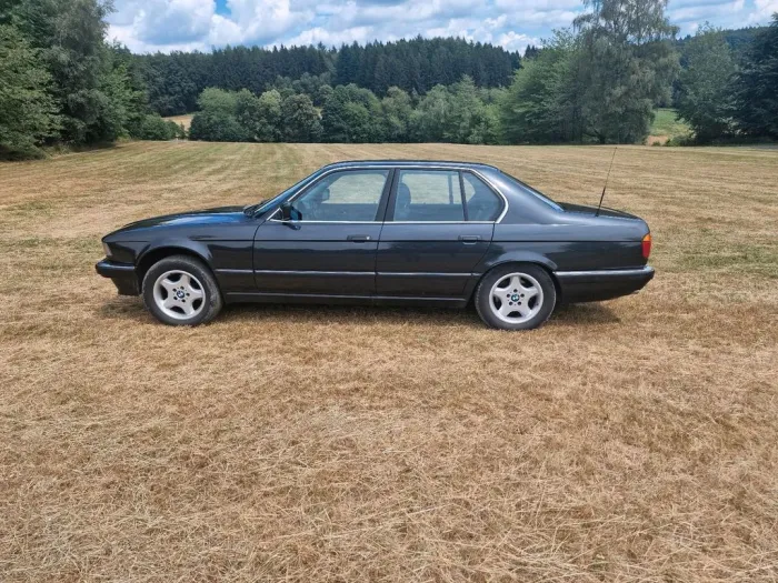 BMW Rarität! BMW 730i E32 mit H-Kennzeichen un...