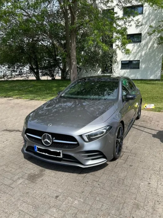 Mercedes-Benz 200