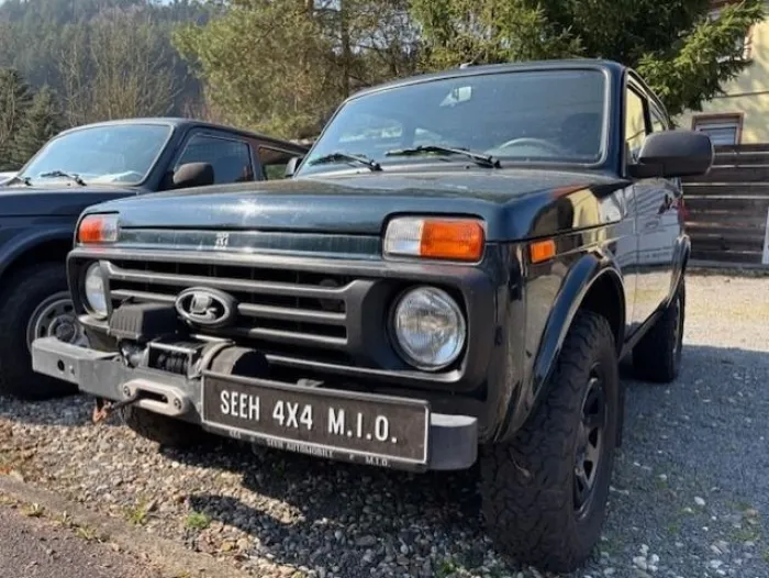 Lada Niva 1.7i 4x4 M.I.O. AHK, Winde, Dotz