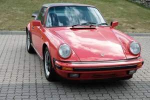 Porsche 911 Carrera Targa