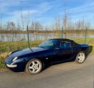 Porsche 968 - -