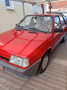 Renault R 11