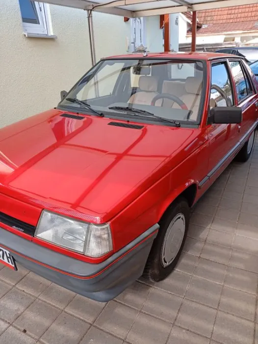 Renault R 11